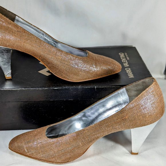 Size 7 1/2 Italian Light Brown Pump with Silver Metallic Heel, Mario Valentino - Picture 3 of 12